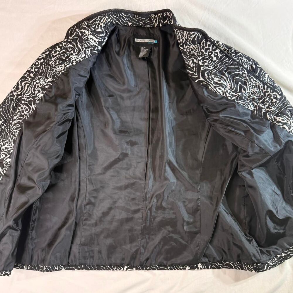 Requirements Women's Black Jacket